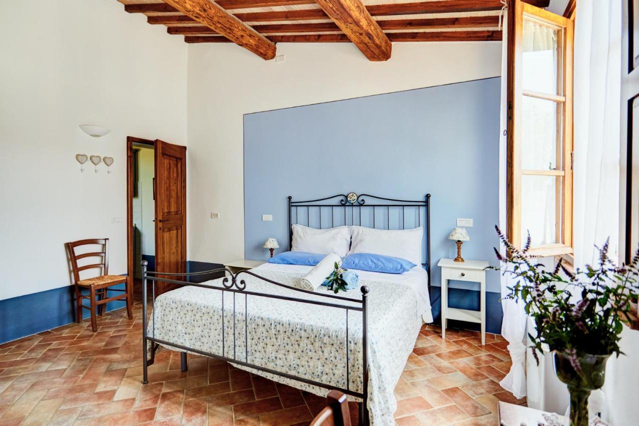 Agriturismo Lunadoro モンティッキエッロ エクステリア 写真